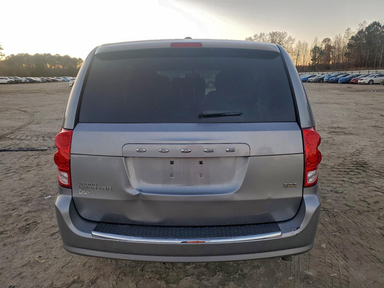 2016 Dodge Grand Caravan Se VIN: 2C4RDGBG4GR352206 Lot: 93963145