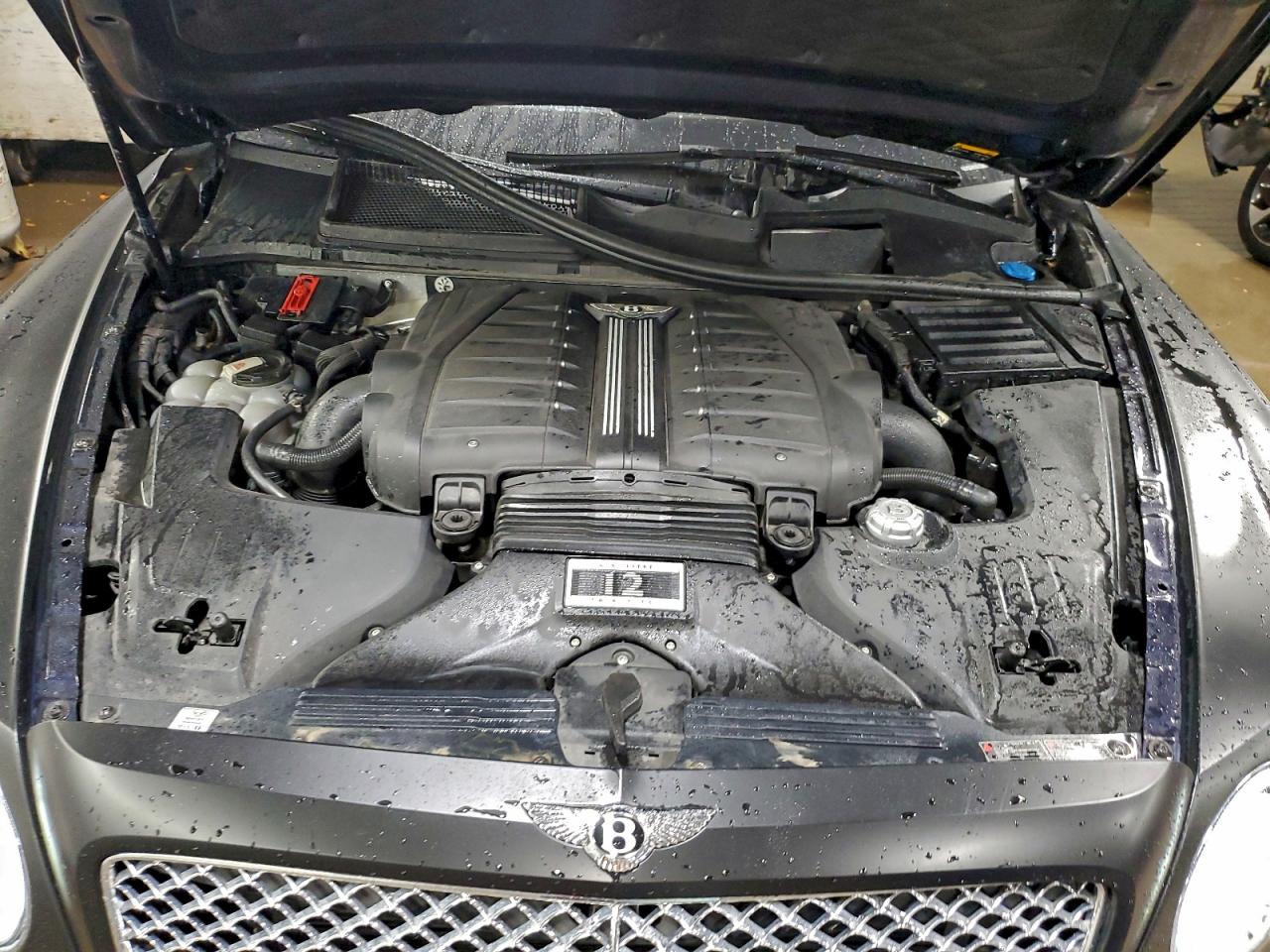 2017 Bentley Bentayga VIN: SJAAC2ZV9HC012682 Lot: 94182215