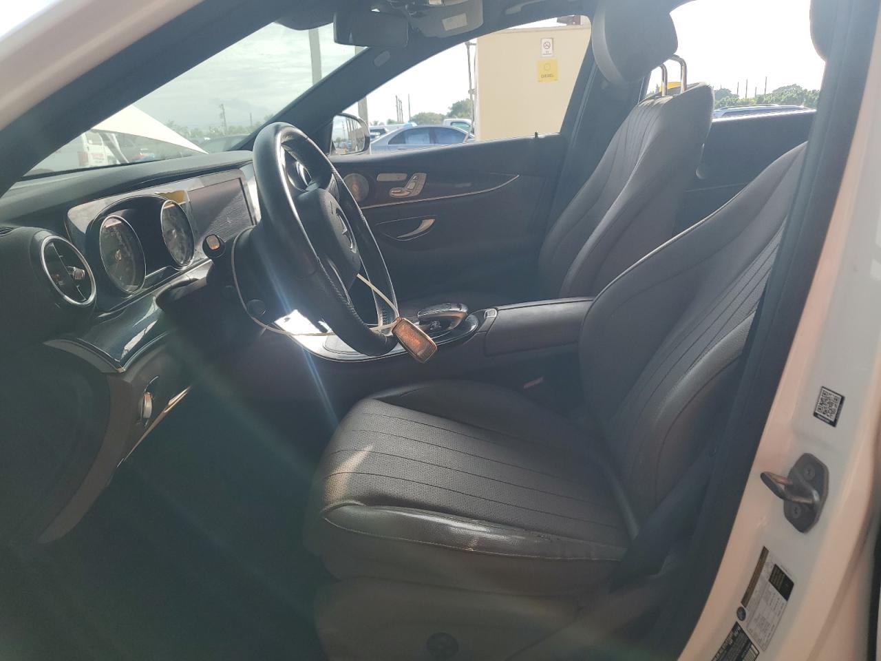 2018 Mercedes-Benz E 300 VIN: WDDZF4JB1JA441666 Lot: 90931775