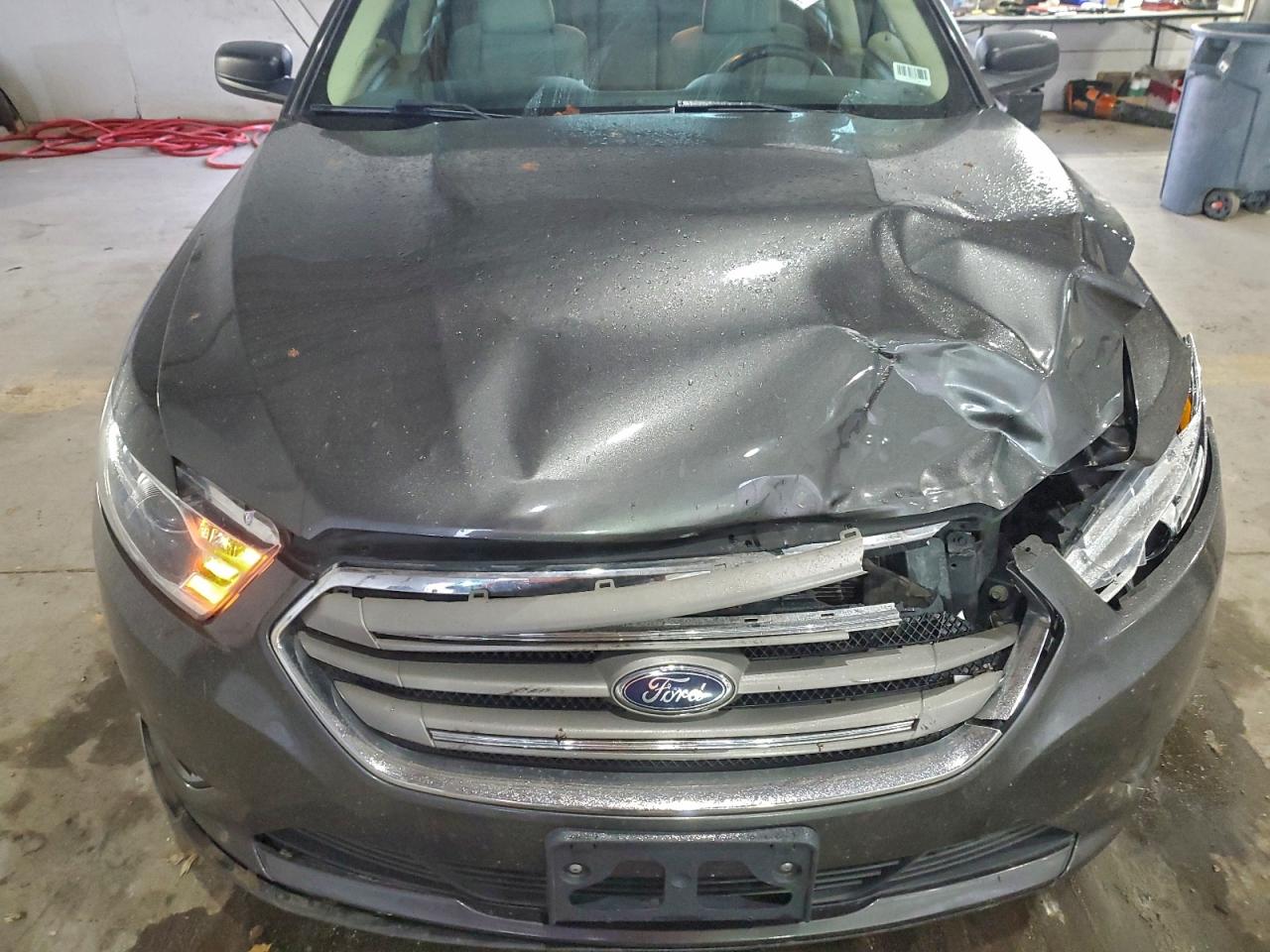 2019 Ford Taurus Se VIN: 1FAHP2D8XKG117529 Lot: 94221755