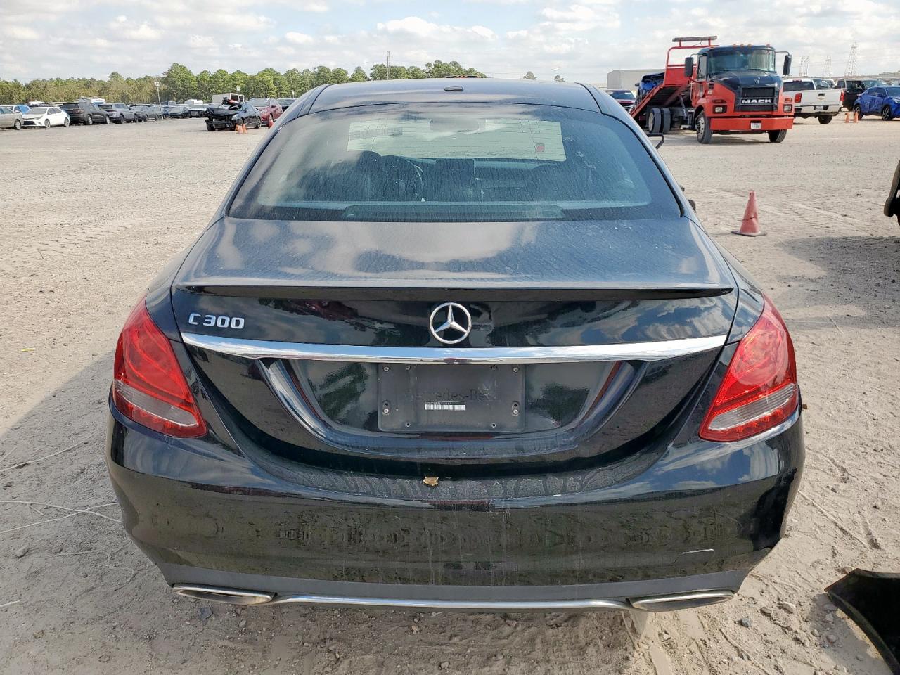 2018 Mercedes-Benz C 300 VIN: 55SWF4JB9JU261287 Lot: 91454075