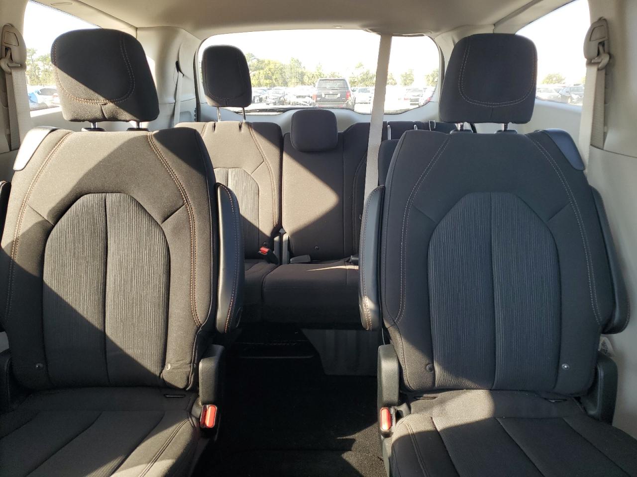 2020 Chrysler Pacifica Touring VIN: 2C4RC1FG9LR136730 Lot: 91604235