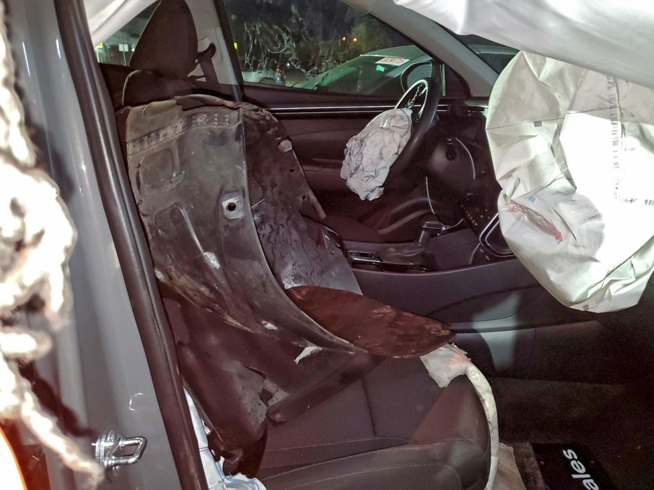 2024 Hyundai Tucson Sel VIN: 421304 Lot: 95298775