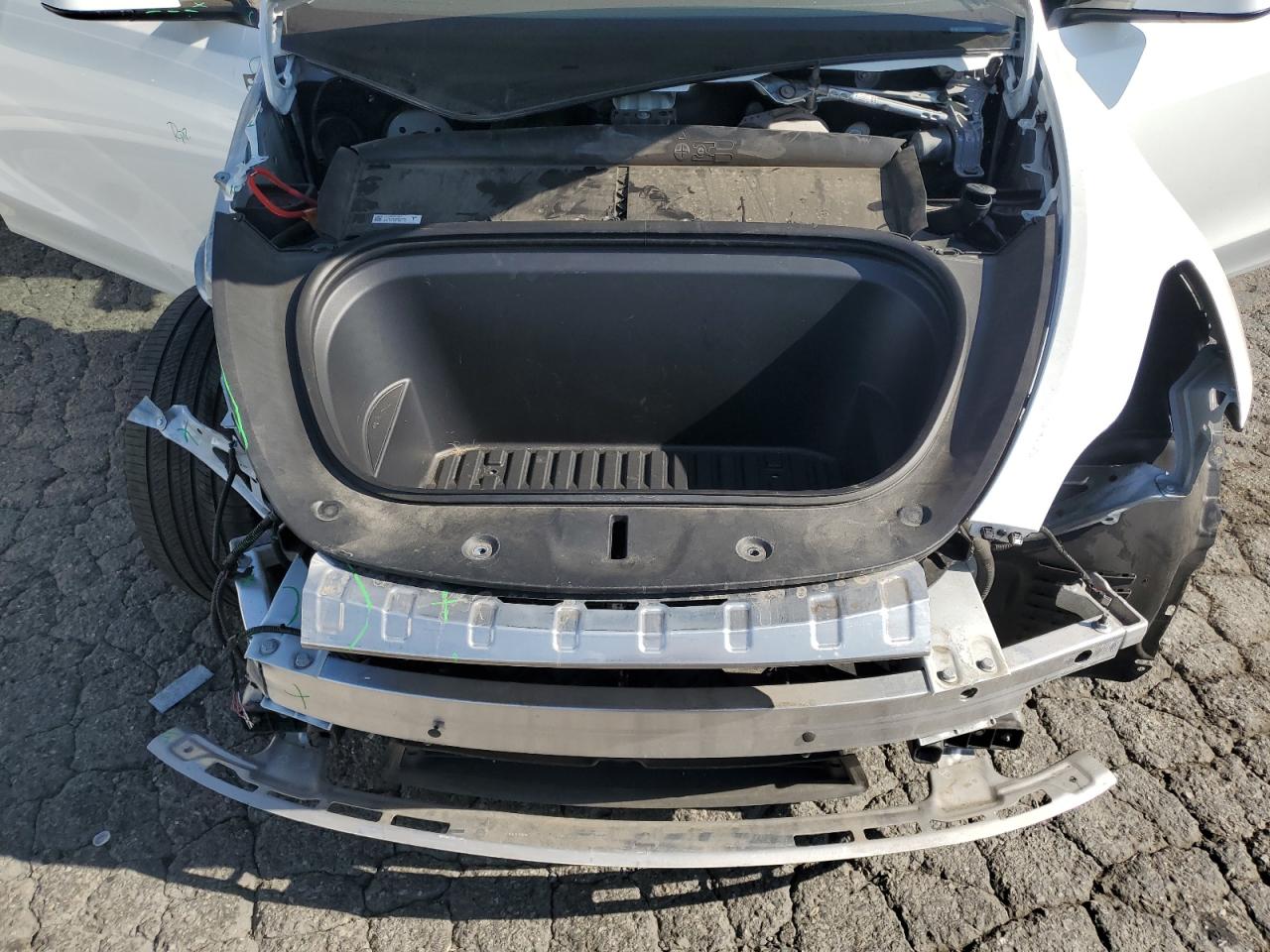 2024 Tesla Model Y VIN: 7SAYGDEE5RA259530 Lot: 90836345