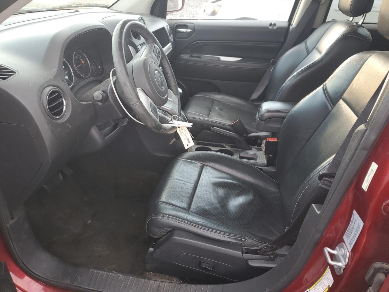 2016 Jeep Compass Latitude VIN: 1C4NJCEA3GD815236 Lot: 92428815