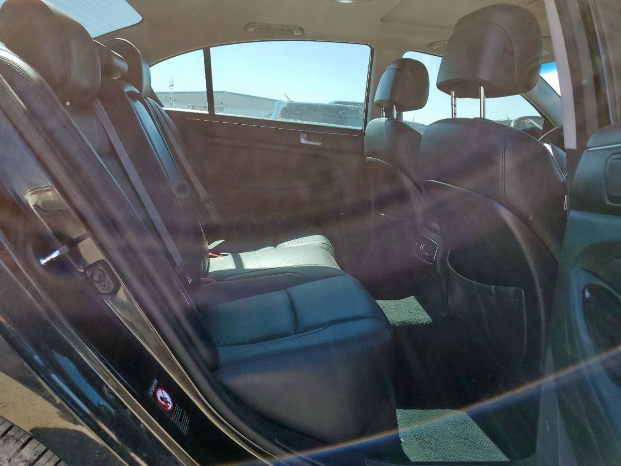 2014 Hyundai Genesis 5.0L VIN: KMHGC4DH1EU265647 Lot: 90600915