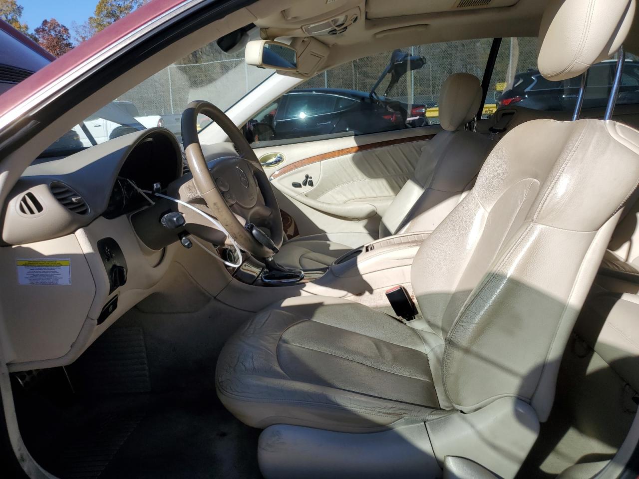 2007 Mercedes-Benz Clk 350 VIN: WDBTJ56H27F218810 Lot: 91352365