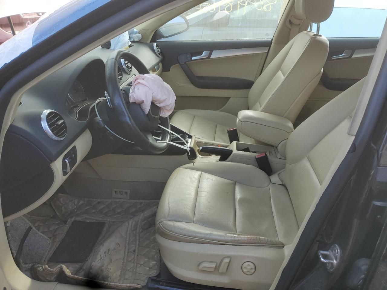 Фото: WAUKJAFM4BA160737