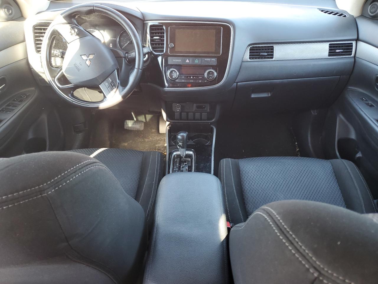 2018 Mitsubishi Outlander Se VIN: JA4AZ3A38JZ042671 Lot: 91070045