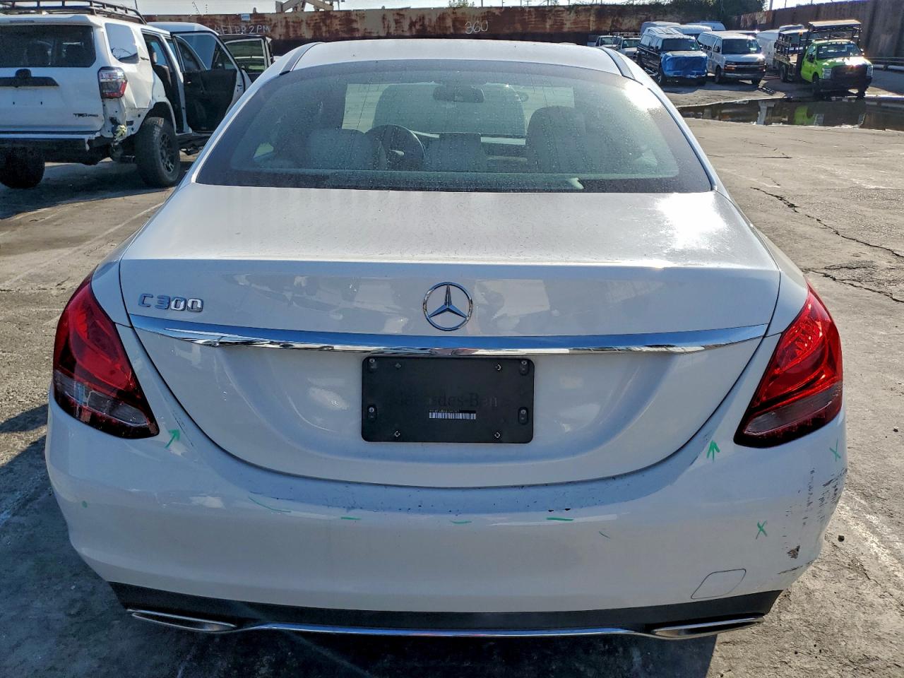 2018 Mercedes-Benz C 300 VIN: 55SWF4JBXJU244353 Lot: 94193785
