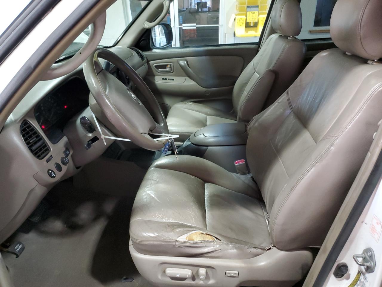 2005 Toyota Sequoia Sr5 VIN: 5TDZT34A85S253333 Lot: 92600125