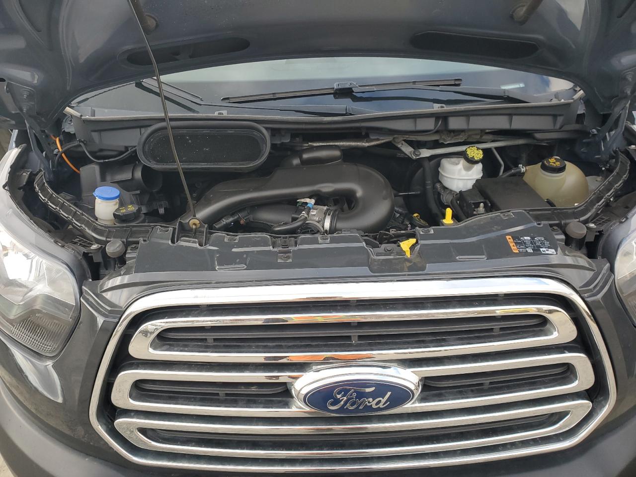 2019 Ford Transit T-250 VIN: 1FTYR3XM6KKB17415 Lot: 92486205