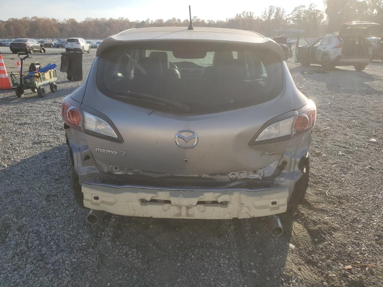 2011 Mazda 3 S VIN: JM1BL1M60B1395542 Lot: 91890015