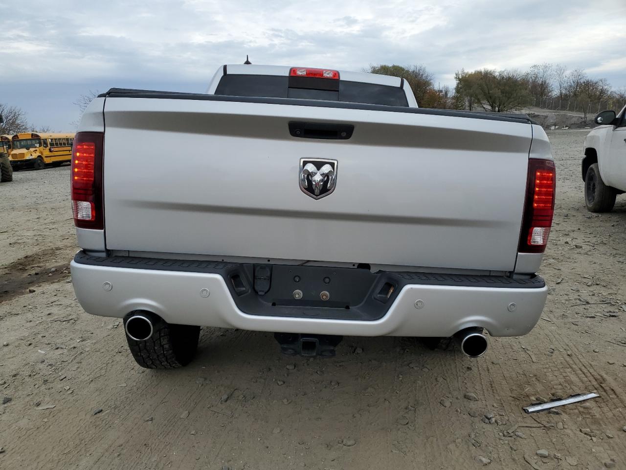 2015 Ram 1500 Sport VIN: 1C6RR6MT3FS514496 Lot: 92710445