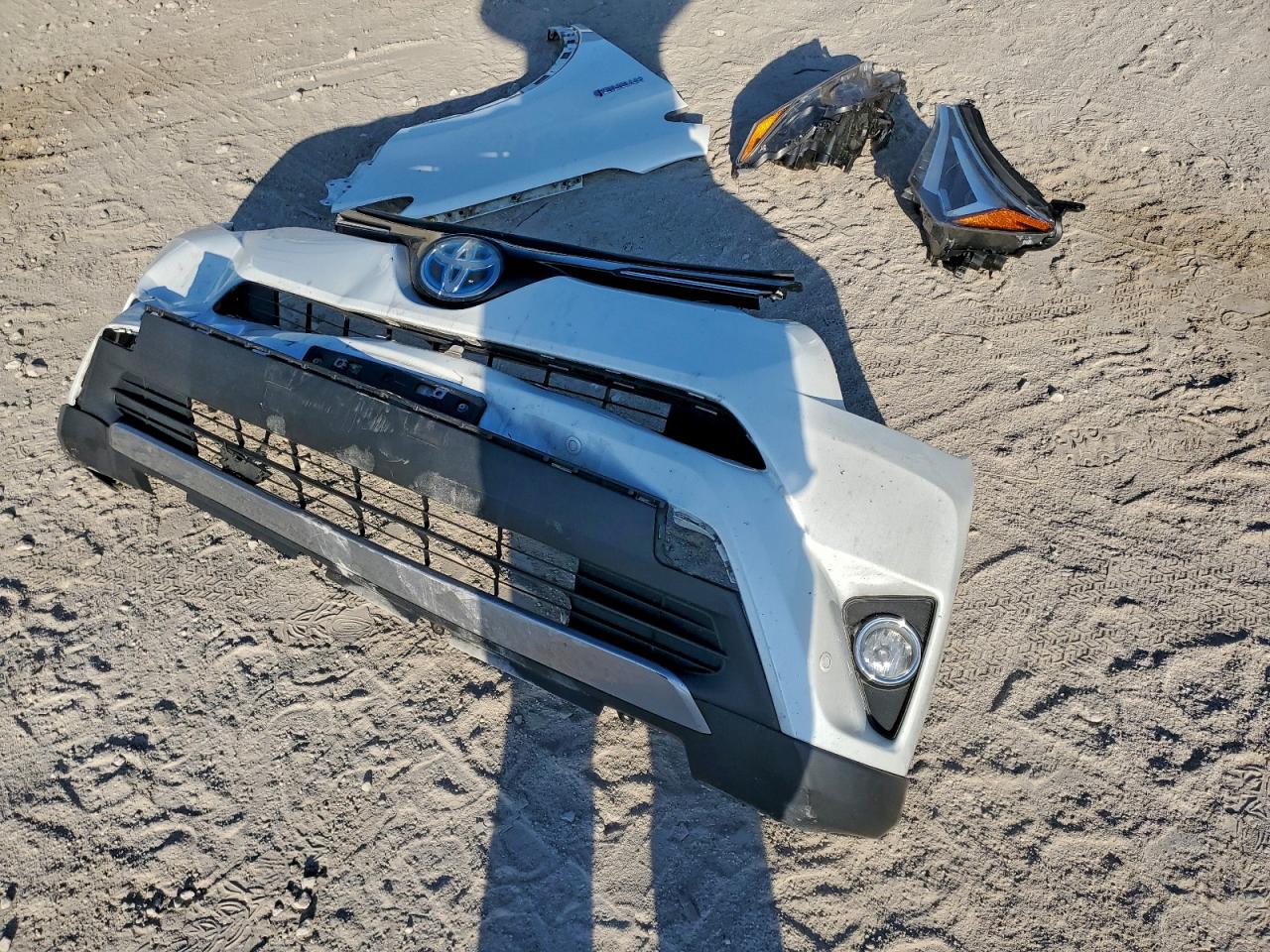 2018 Toyota Rav4 Hv Limited VIN: JTMDJREV7JD195242 Lot: 94122205