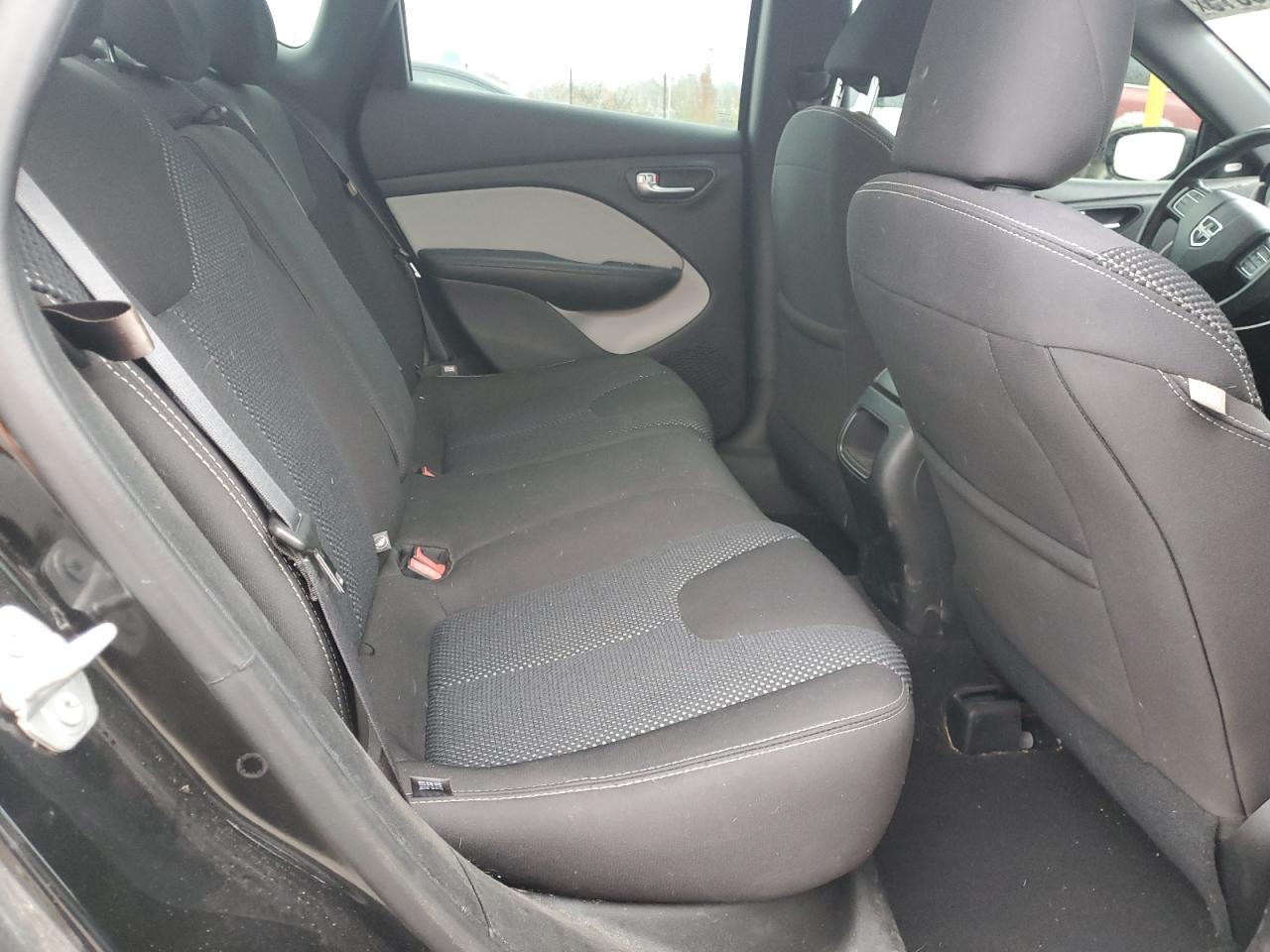 2015 Dodge Dart Sxt VIN: 1C3CDFBB4FD276318 Lot: 93605315