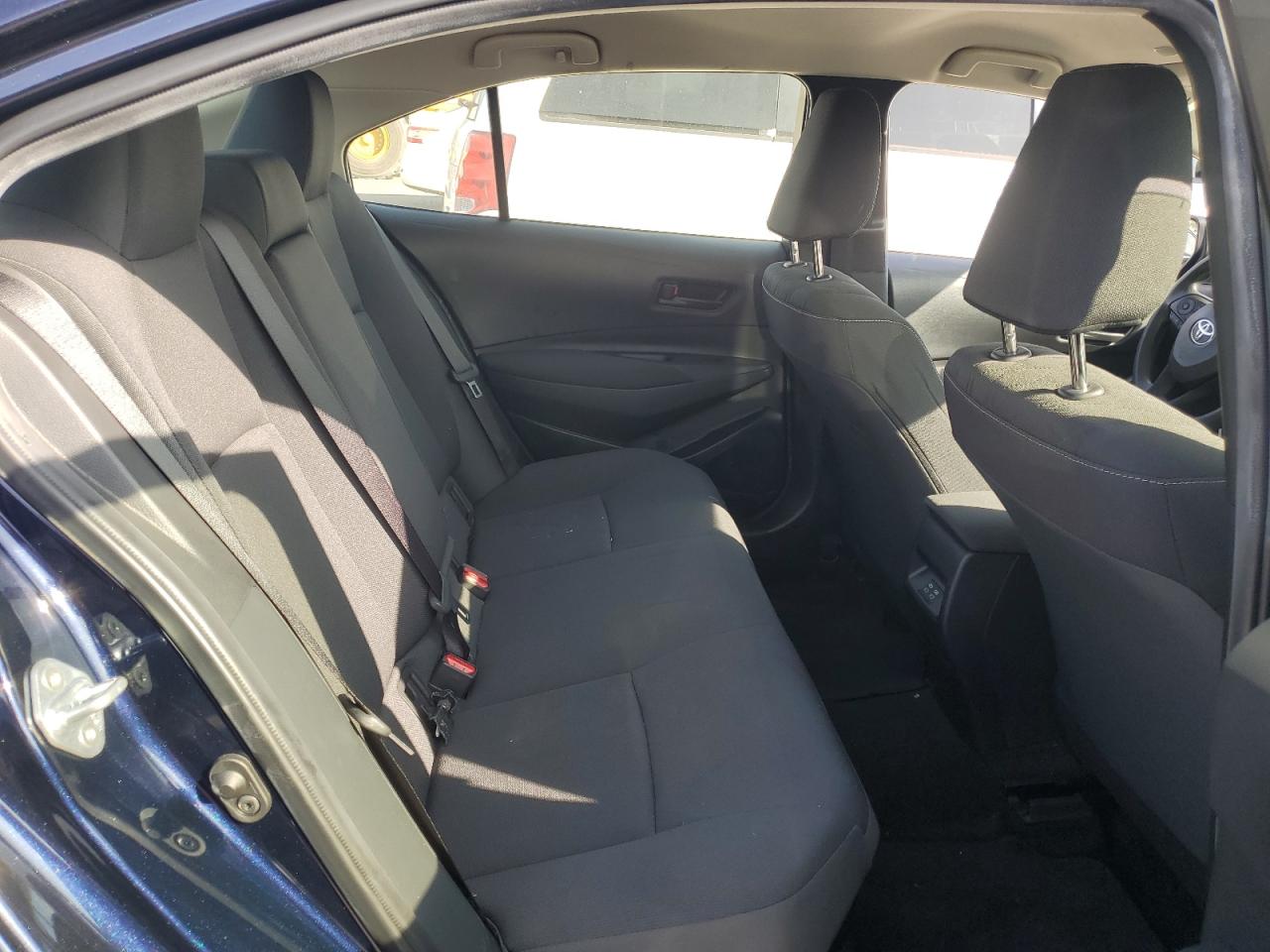 2025 Toyota Corolla Le VIN: JTDBCMFE2S3071230 Lot: 90826515