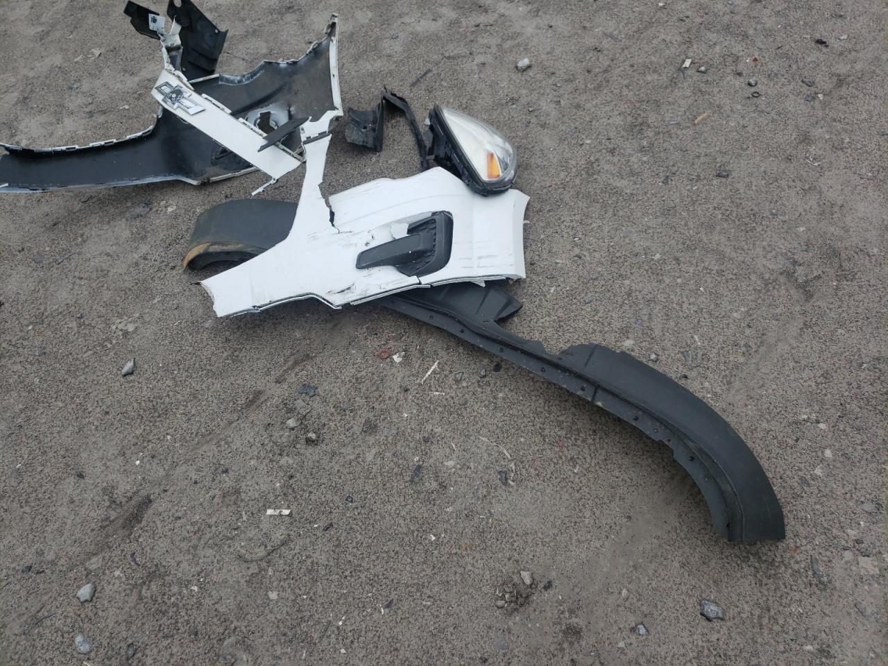 2014 Chevrolet Equinox Ls VIN: 1GNALAEK7EZ107083 Lot: 90849635