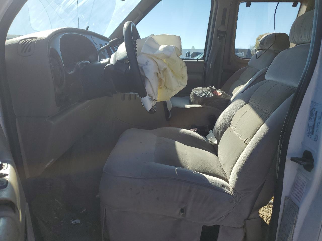 2002 Ford Econoline E150 Van VIN: 1FDRE14W32HA22748 Lot: 91412935