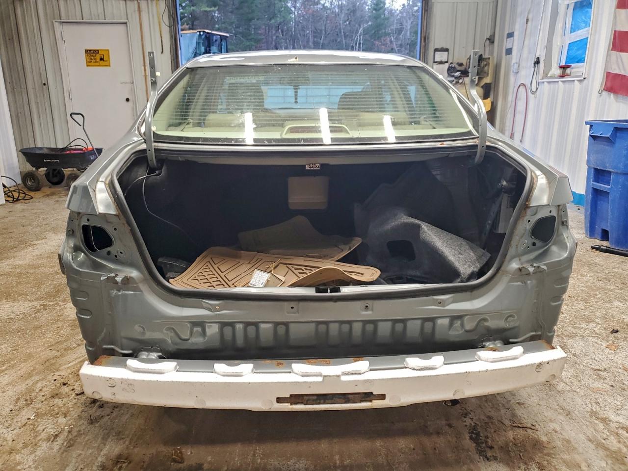 2004 Lexus Es 330 VIN: JTHBA30G645001472 Lot: 94423415