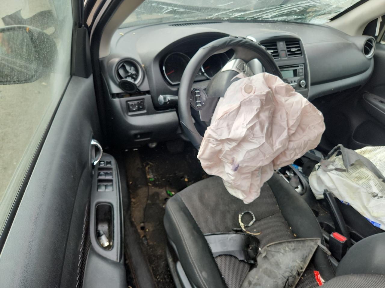 2017 Nissan Versa S VIN: 3N1CN7AP4HL883315 Lot: 93395225