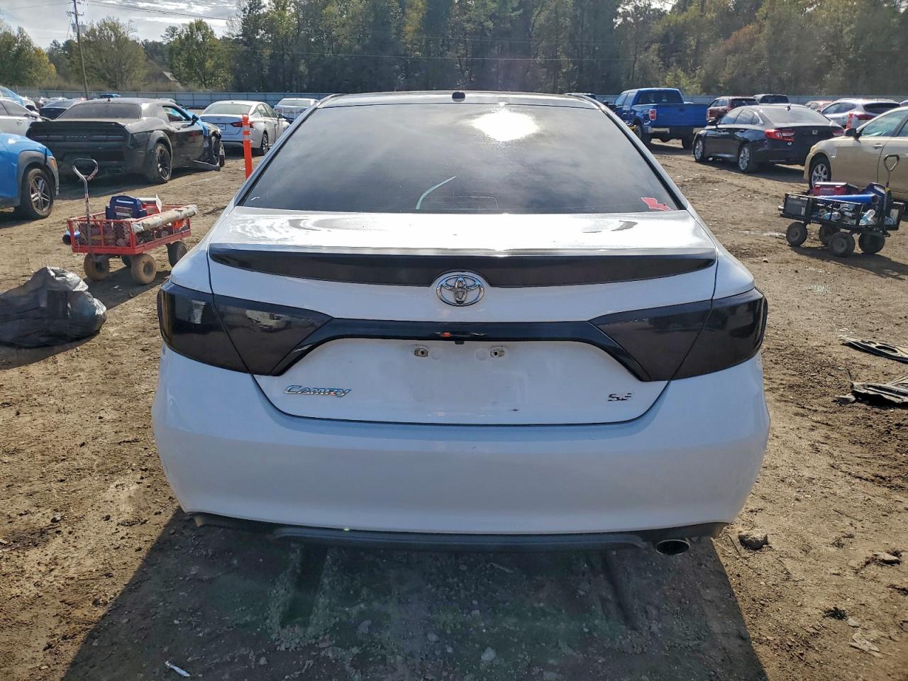 2015 Toyota Camry Le VIN: 4T1BF1FK1FU042437 Lot: 94341905