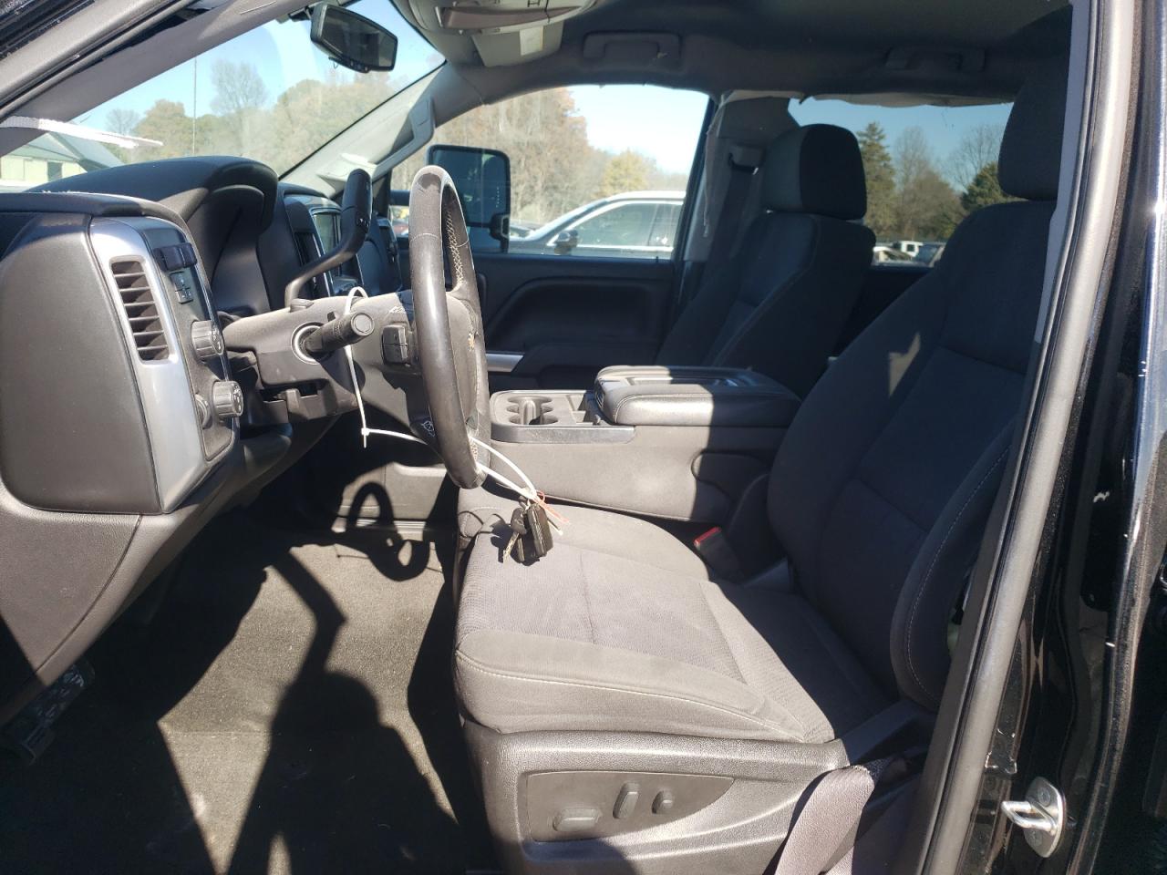 2017 Chevrolet Silverado K1500 Lt VIN: 3GCUKREC8HG202871 Lot: 92307995