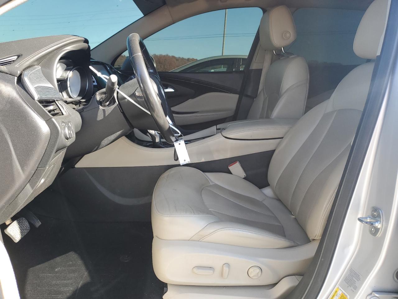 2017 Buick Envision Essence VIN: LRBFXBSA7HD070637 Lot: 92983435