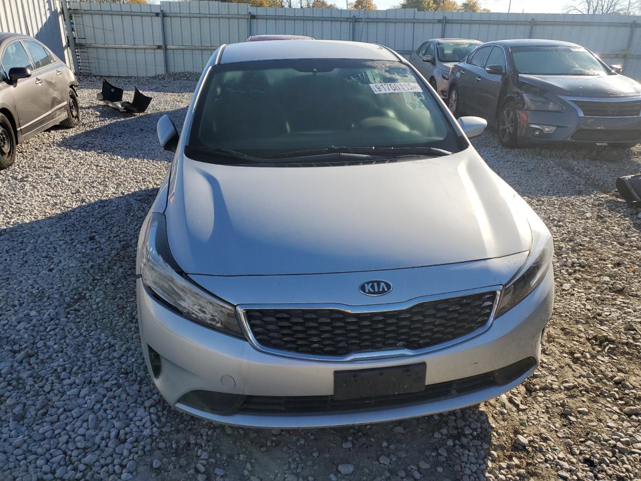 2018 Kia Forte Lx VIN: 3KPFL4A79JE268428 Lot: 91760115