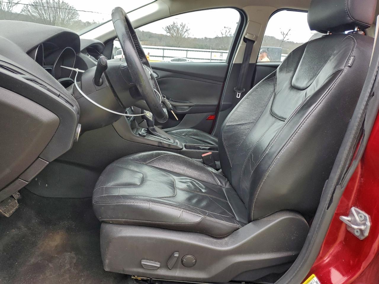 2015 Ford Focus Se VIN: 1FADP3F27FL378417 Lot: 94469545