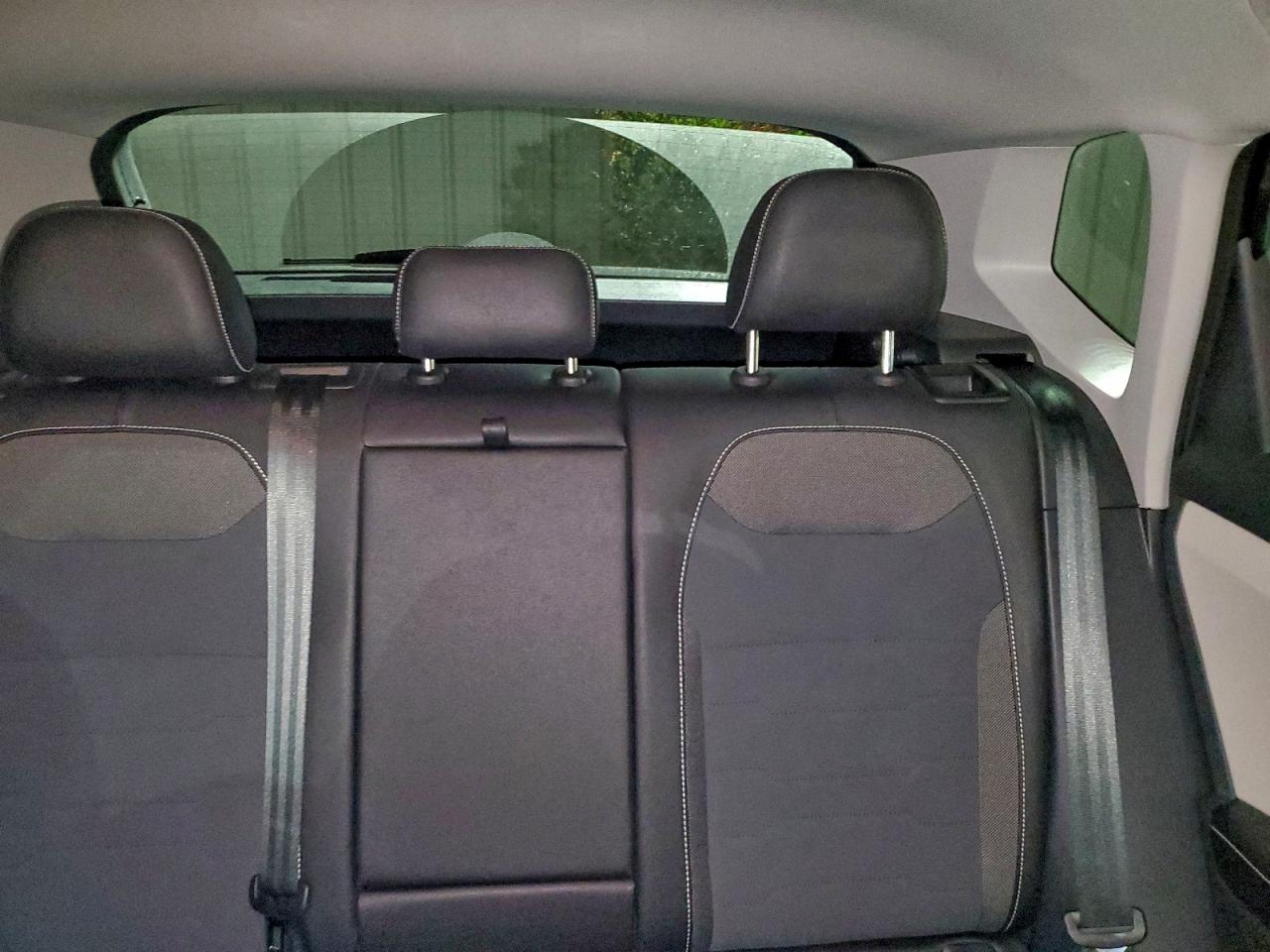 2025 Volkswagen Taos Se VIN: 011782 Lot: 94814775