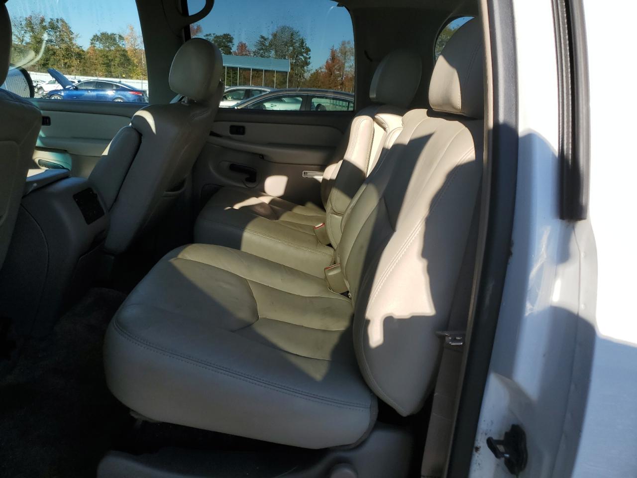 2003 GMC Yukon Xl C1500 VIN: 3GKEC16Z83G140892 Lot: 90605135