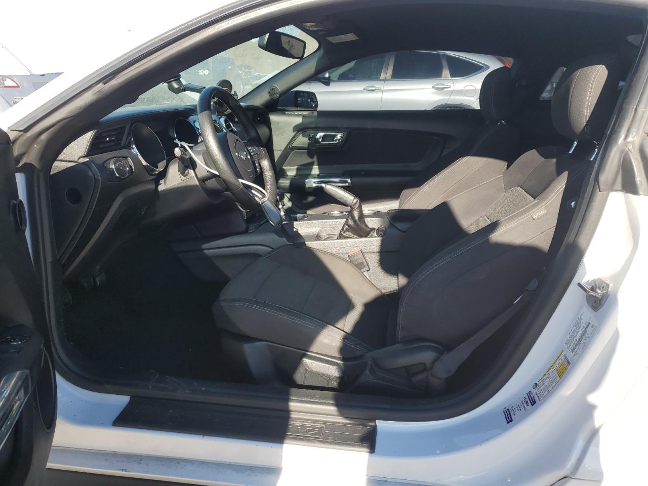 2015 Ford Mustang VIN: 1FA6P8AM5F5394490 Lot: 92239705