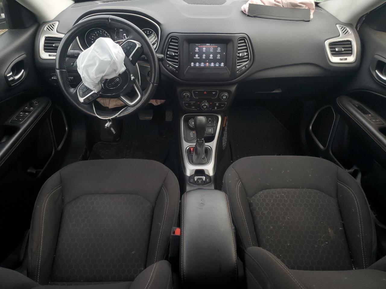 2019 Jeep Compass Sport VIN: 3C4NJDABXKT599649 Lot: 94252975