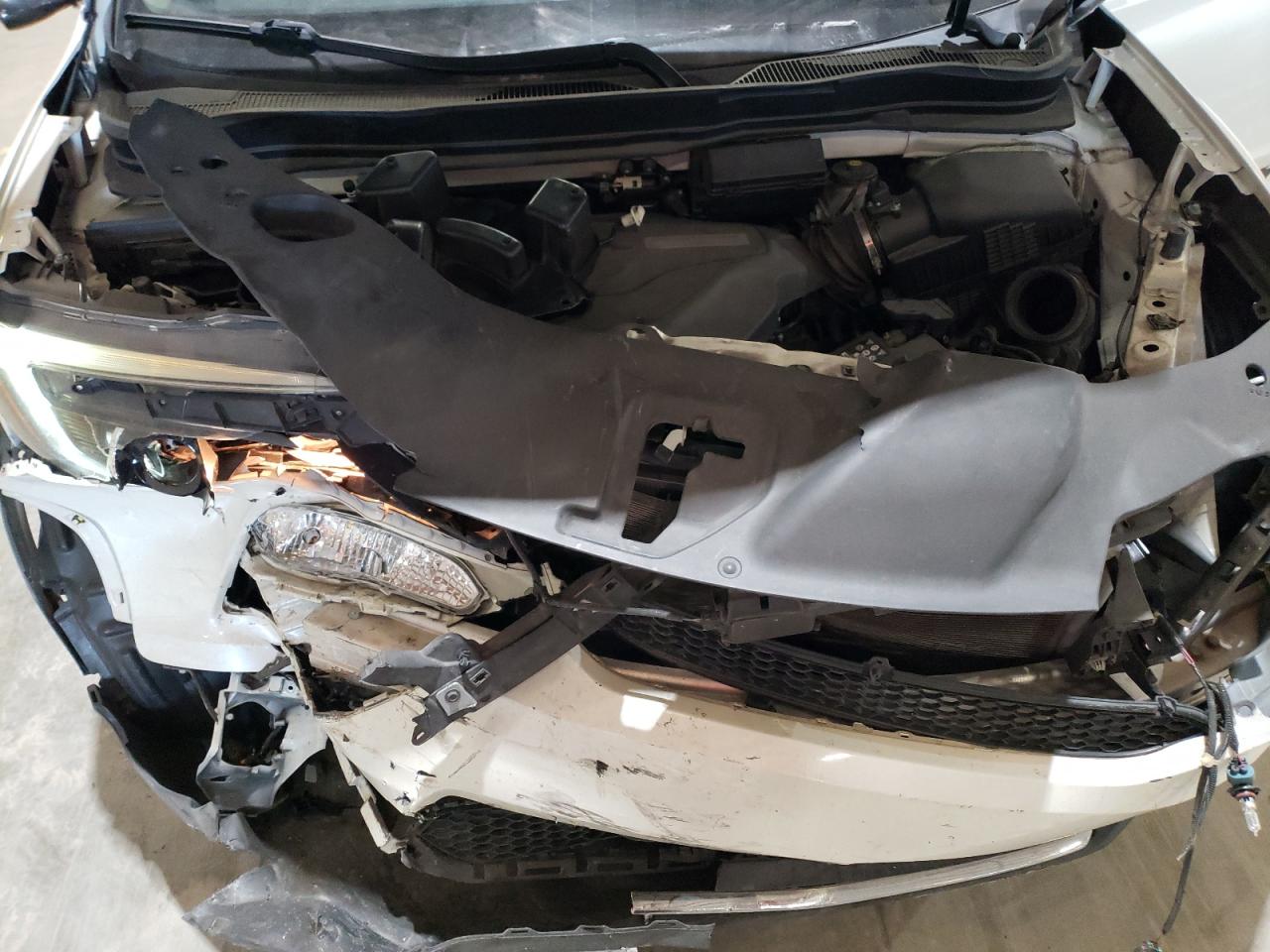 2016 Honda Pilot Touring VIN: 5FNYF5H99GB015416 Lot: 92543765