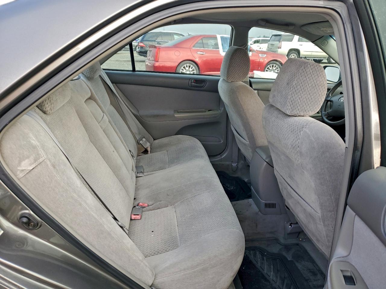 2003 Toyota Camry Le VIN: 4T1BF30K33U560601 Lot: 94110695