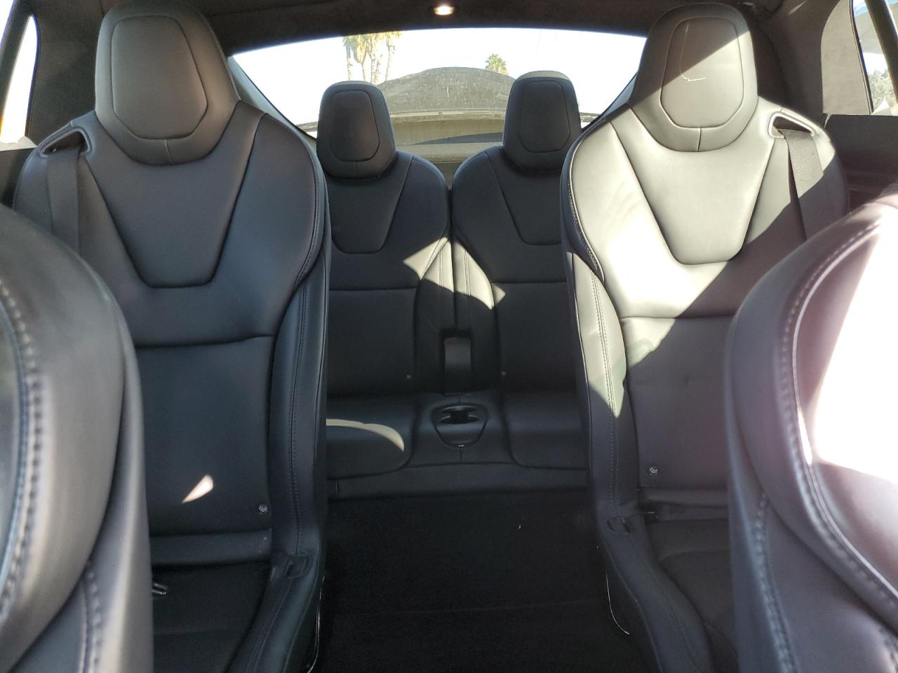 2018 Tesla Model X VIN: 5YJXCBE29JF135587 Lot: 92304075