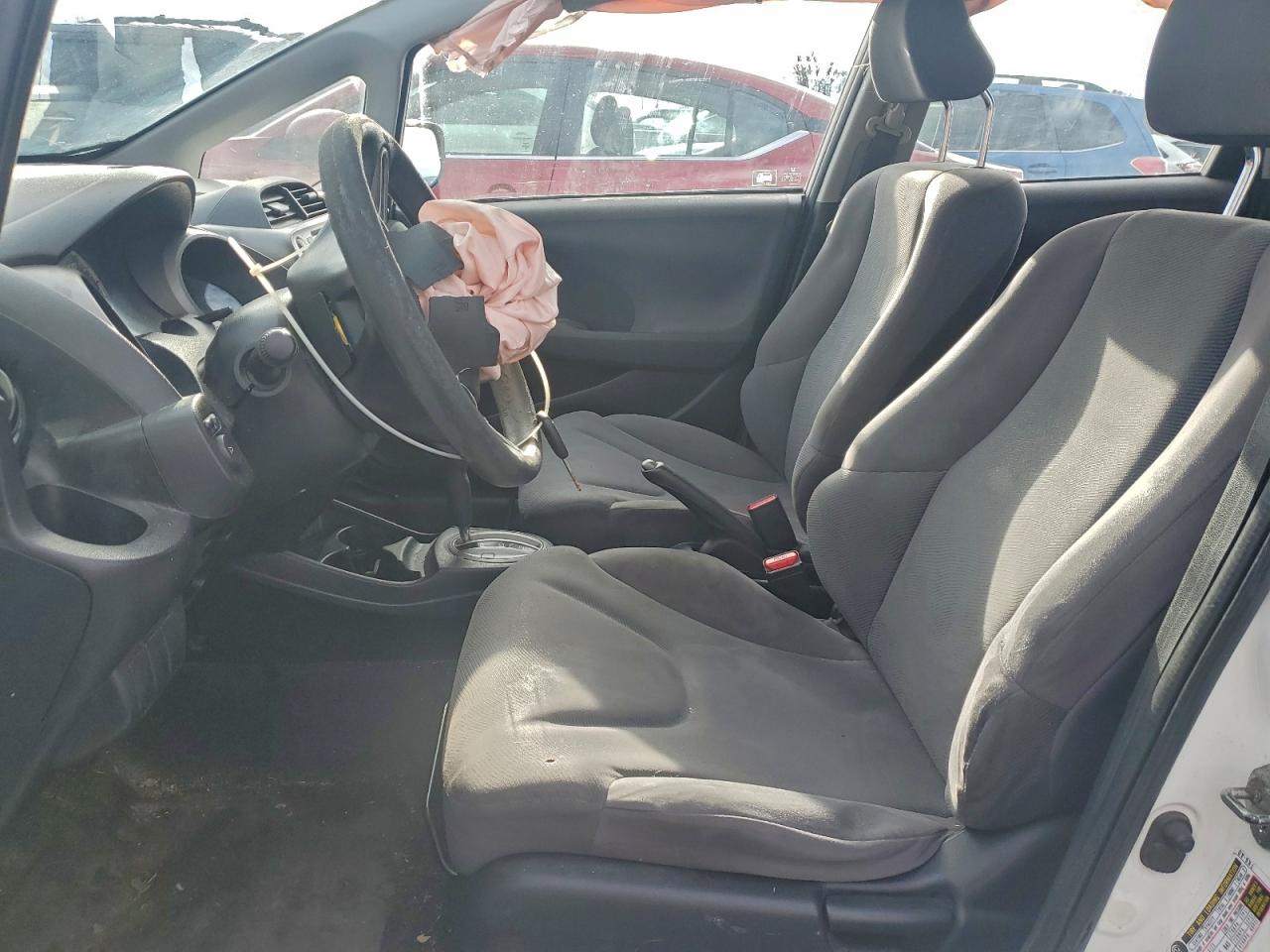 2009 Honda Fit VIN: JHMGE88239C000251 Lot: 93687805