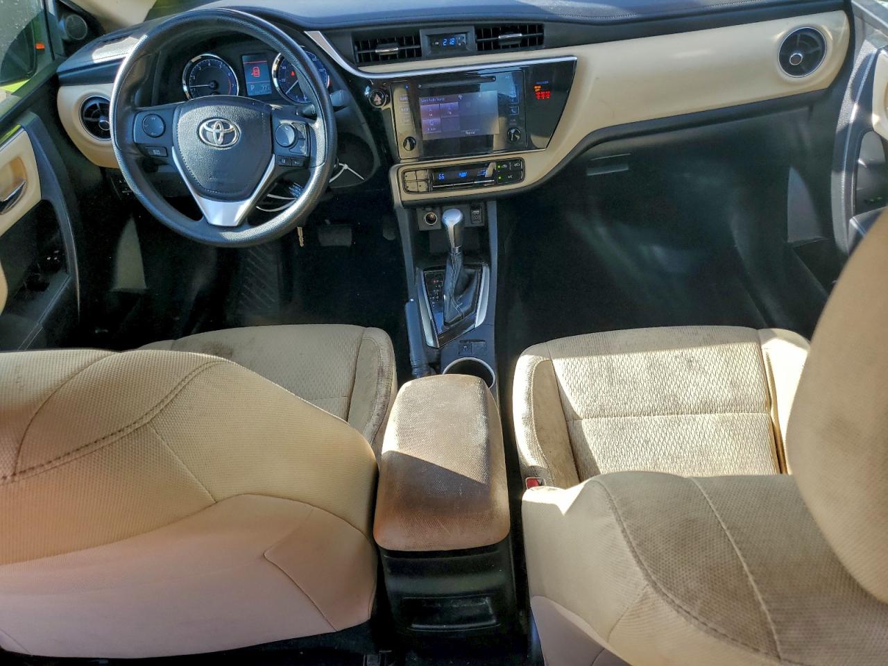2018 Toyota Corolla L VIN: 5YFBURHE9JP814916 Lot: 94506375