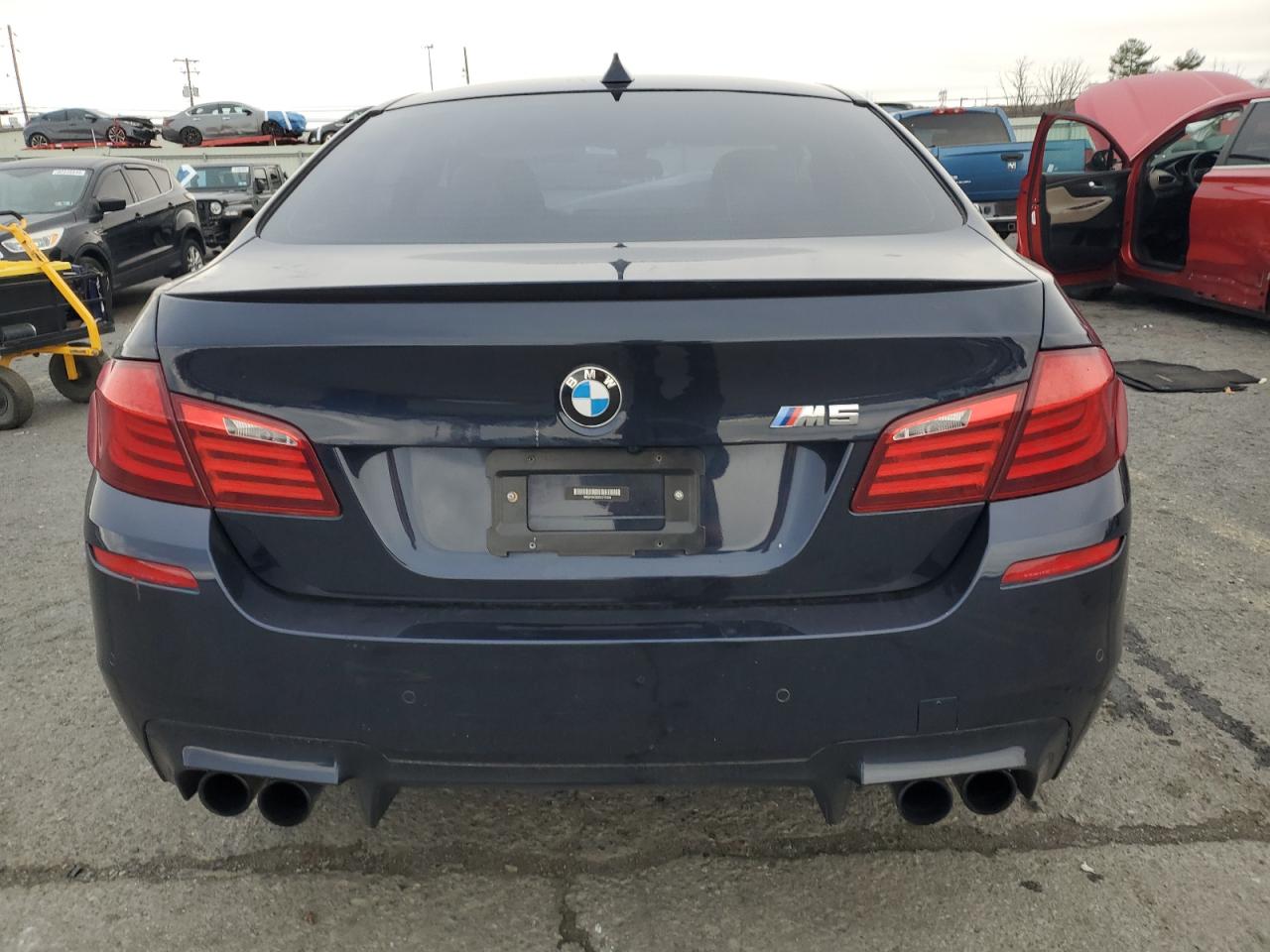 2013 BMW M5 VIN: WBSFV9C52DC773329 Lot: 92306805