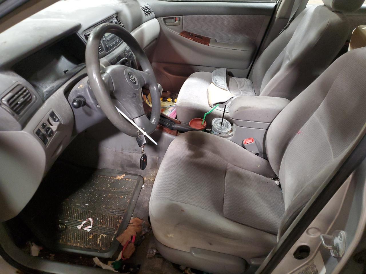 2005 Toyota Corolla Ce VIN: JTDBR32E352057832 Lot: 92043985