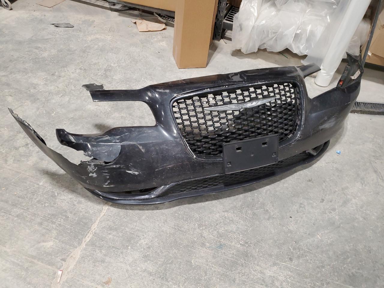 2018 Chrysler 300 S VIN: 2C3CCAGG9JH165785 Lot: 92848205