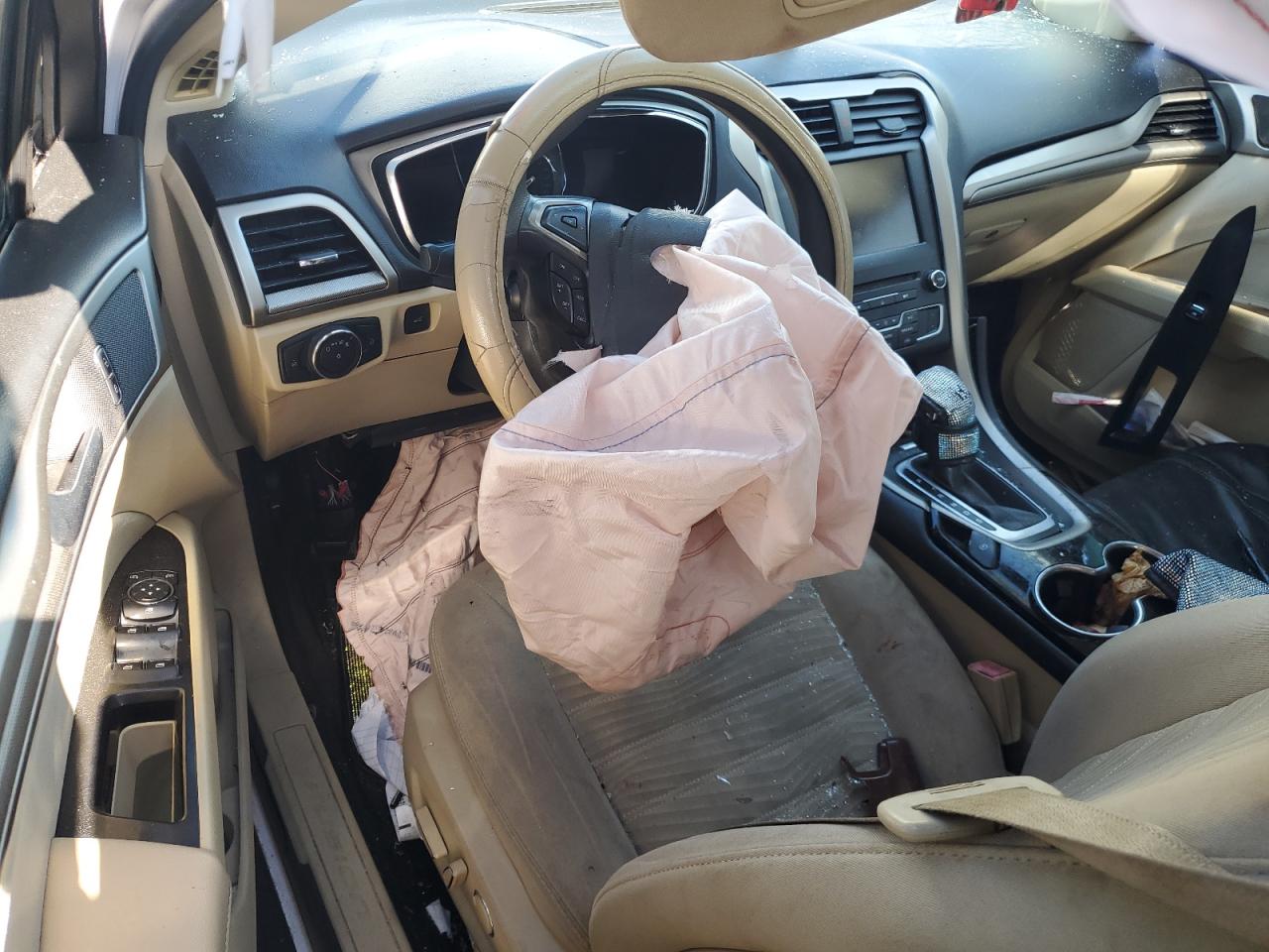 2016 Ford Fusion Se VIN: 3FA6P0H71GR261743 Lot: 90643885