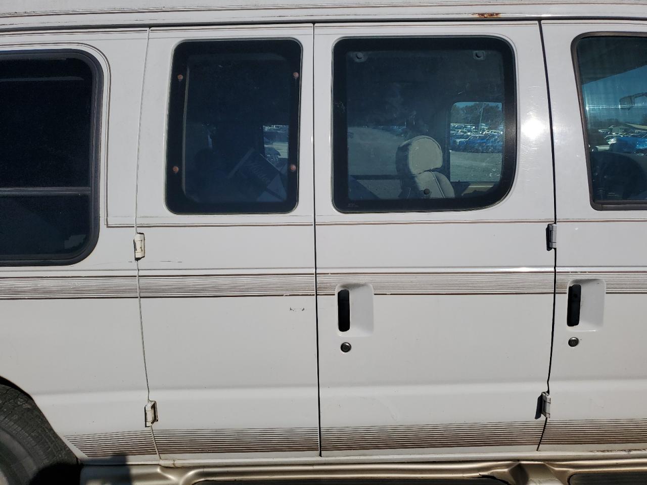 2002 Ford Econoline E150 Van VIN: 1FDRE14W32HA22748 Lot: 91412935