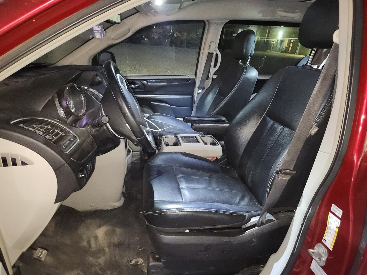 2016 Chrysler Town & Country Touring VIN: 2C4RC1BG0GR294207 Lot: 92874325