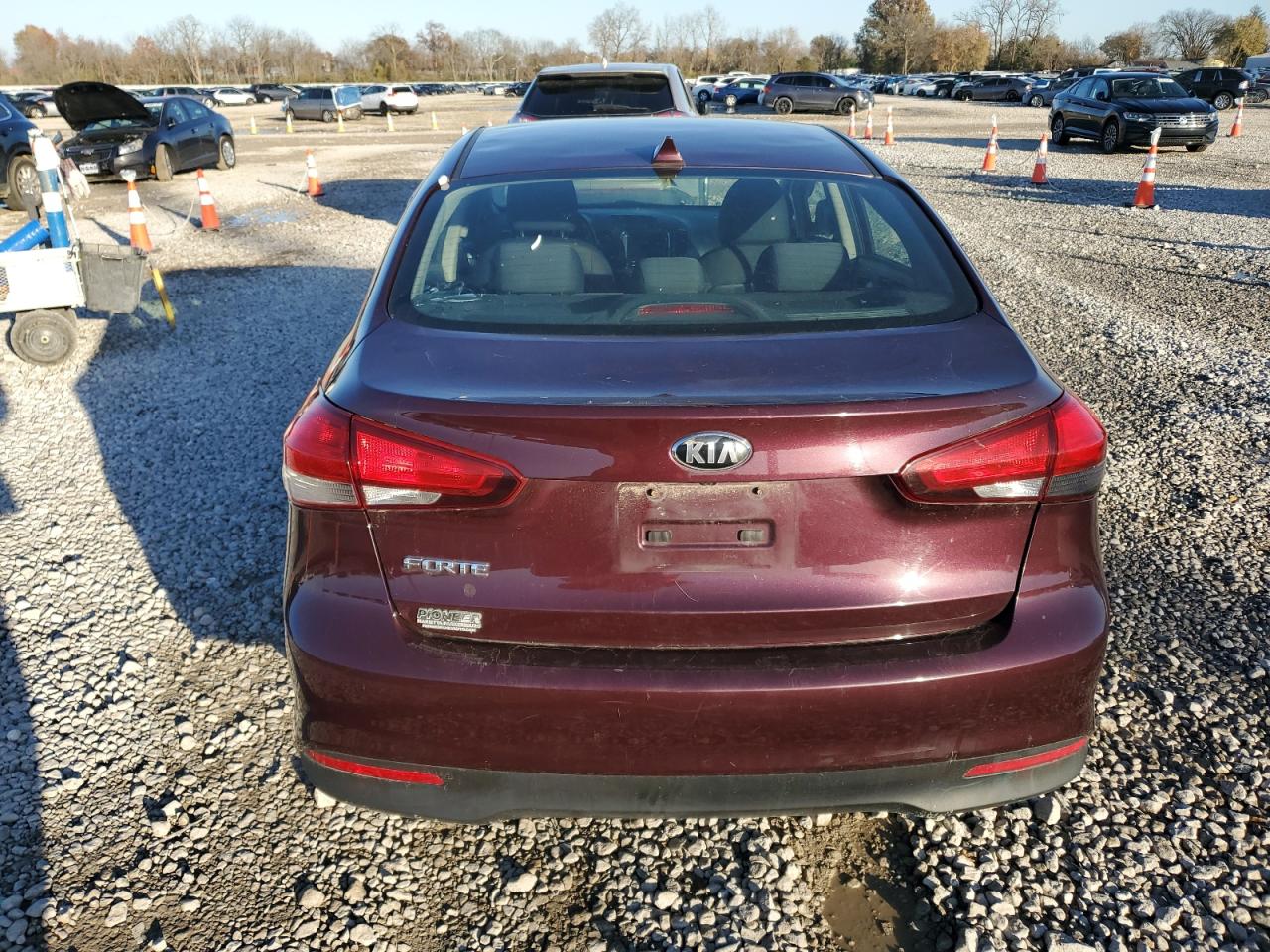 2018 Kia Forte Lx VIN: 3KPFL4A76JE251022 Lot: 92969125