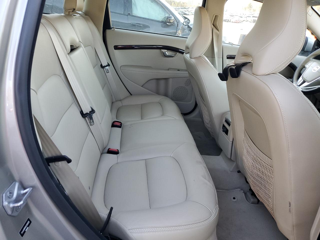 2016 Volvo Xc70 T5 Platinum VIN: YV440MBM0G1266838 Lot: 92122655