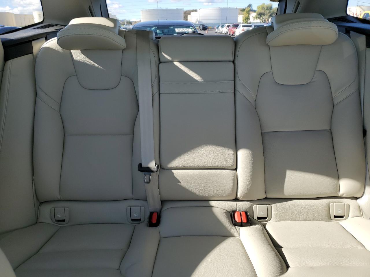 2018 Volvo Xc60 T5 Momentum VIN: YV4102RK6J1010934 Lot: 93151115