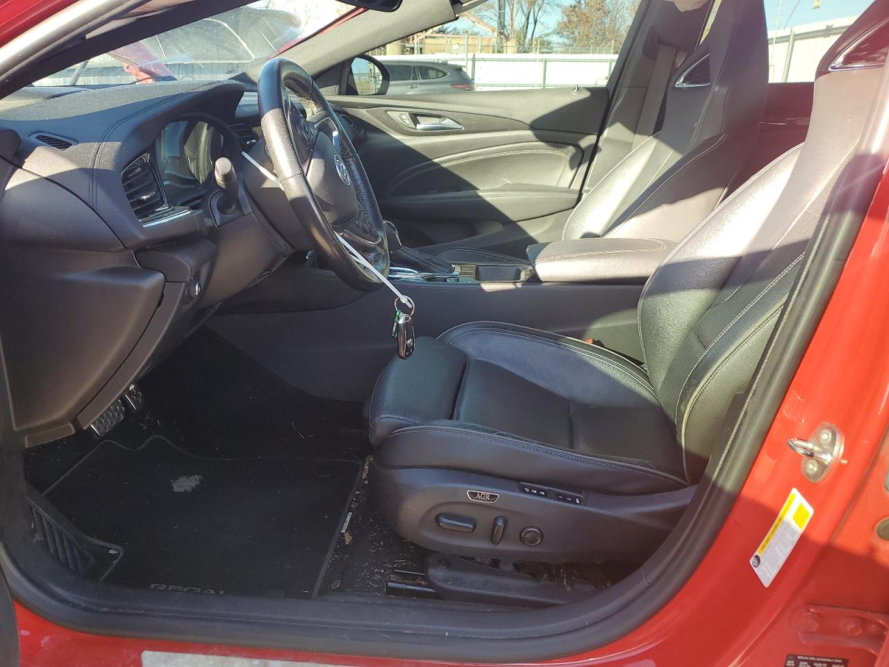 2018 Buick Regal Gs VIN: W04GS6SS2J1129261 Lot: 91572025