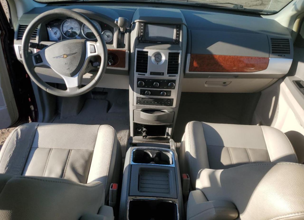 2008 Chrysler Town & Country Touring VIN: 2A8HR54P08R823065 Lot: 92984755